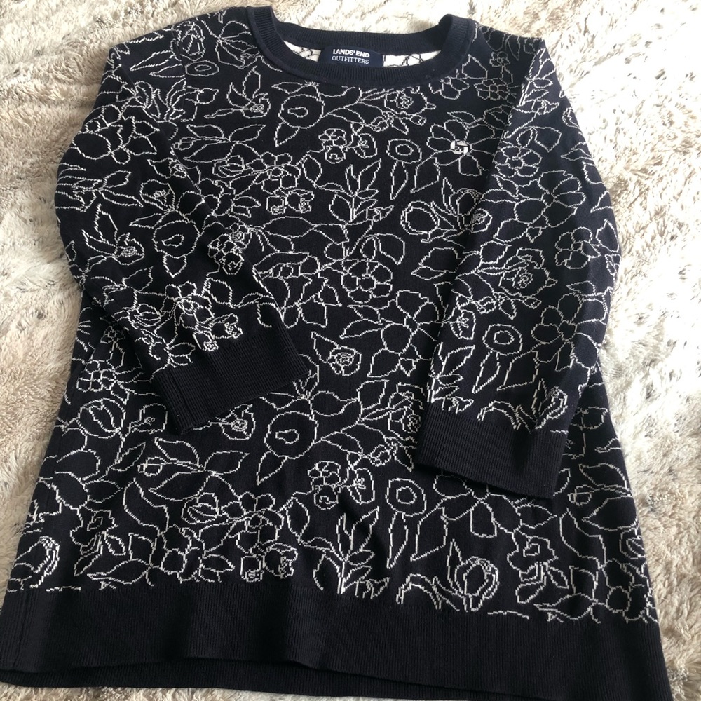Lands End Chase 3/4 sleeve sweater.